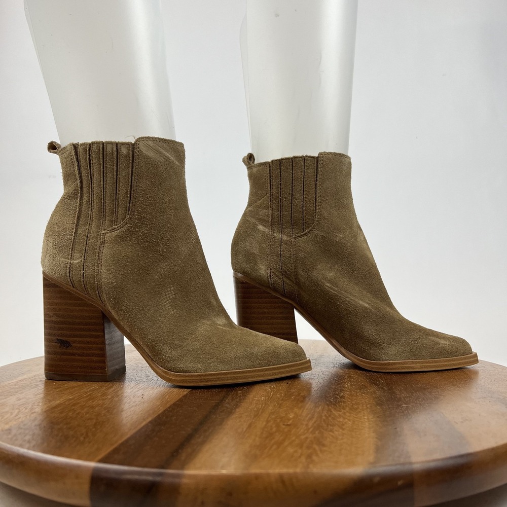 Womens Marc Fisher LTD Oshay Taupe Brown Suede Ankle Boots Booties Size 4 M GUC